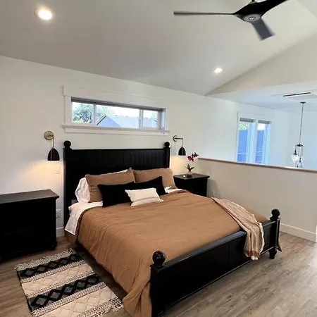 Brand New Custom Built Cottage In Downtown W/Pool! Salem Exterior foto