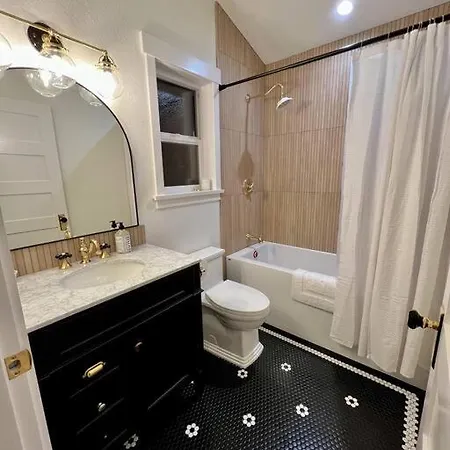 Brand New Custom Built Cottage In Downtown W/Pool! Salem Exterior foto