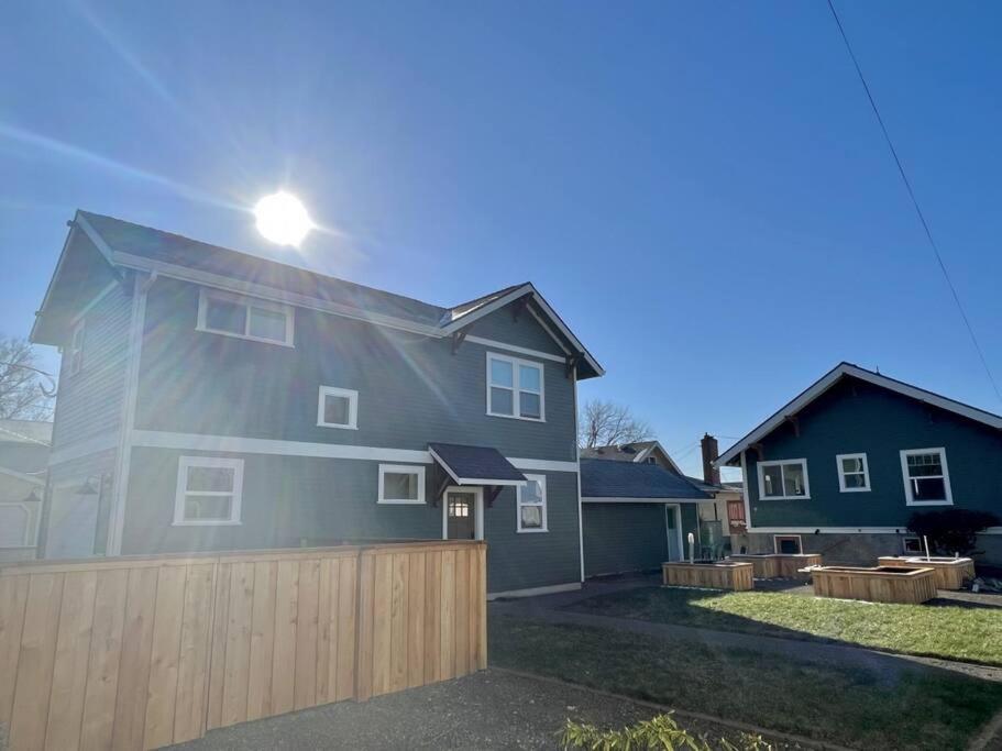 Brand New Custom Built In Downtown W/pool! * Salem